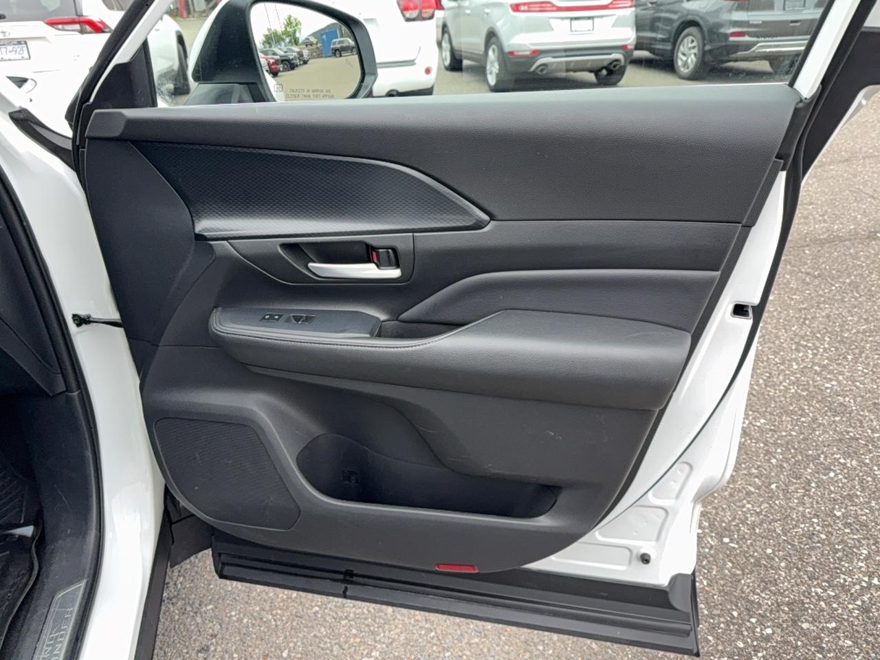 2024 Toyota Grand Highlander Platinum Hybr MAX Photo