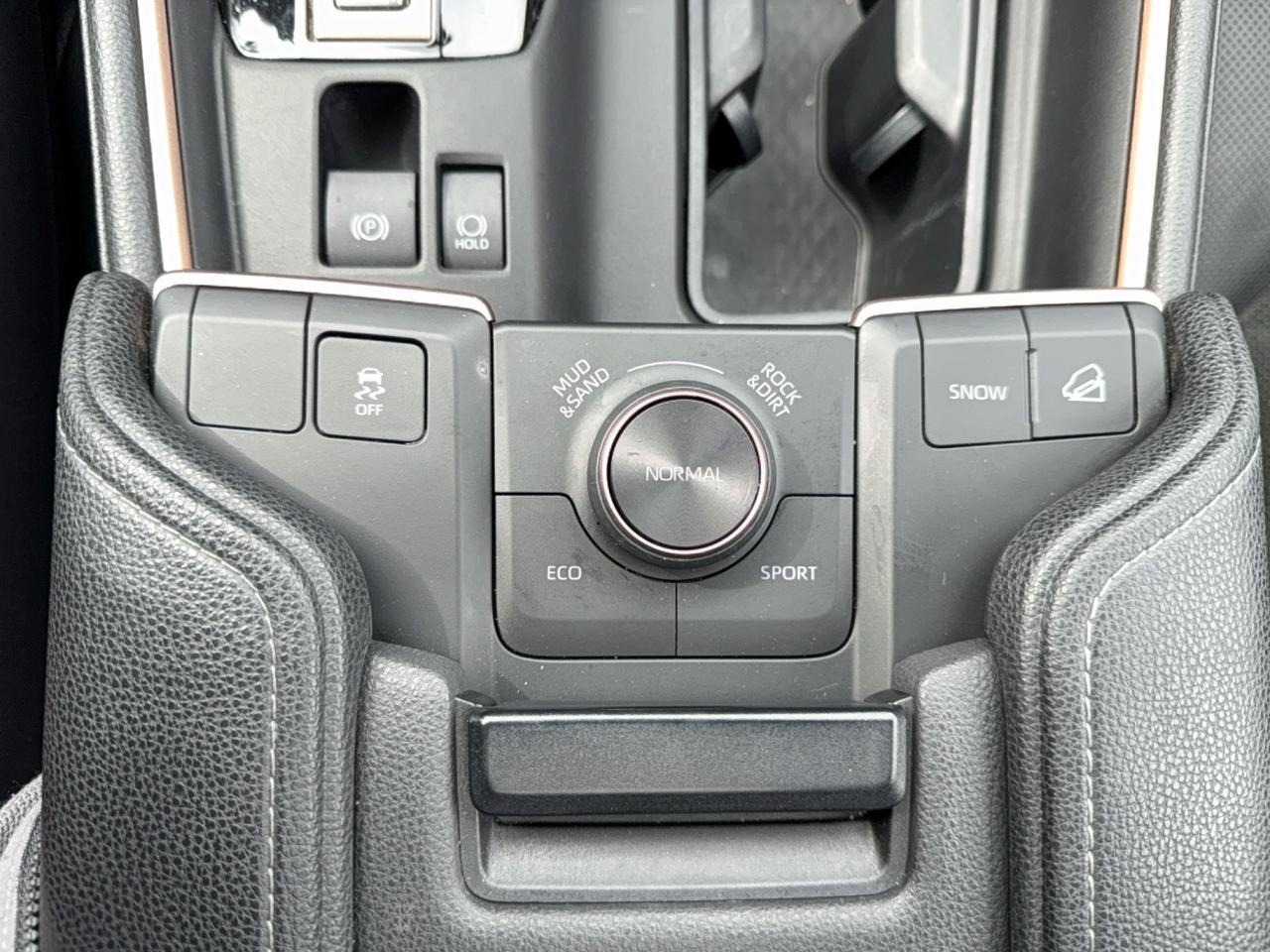 2024 Toyota Grand Highlander Platinum Hybr MAX Photo