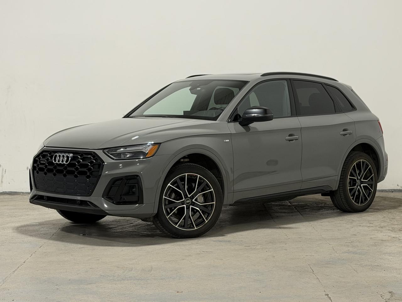 2022 Audi Q5 PROGRESSIV | NARDO | S-LINE | BLACK OPTICS PKG - Photo #1