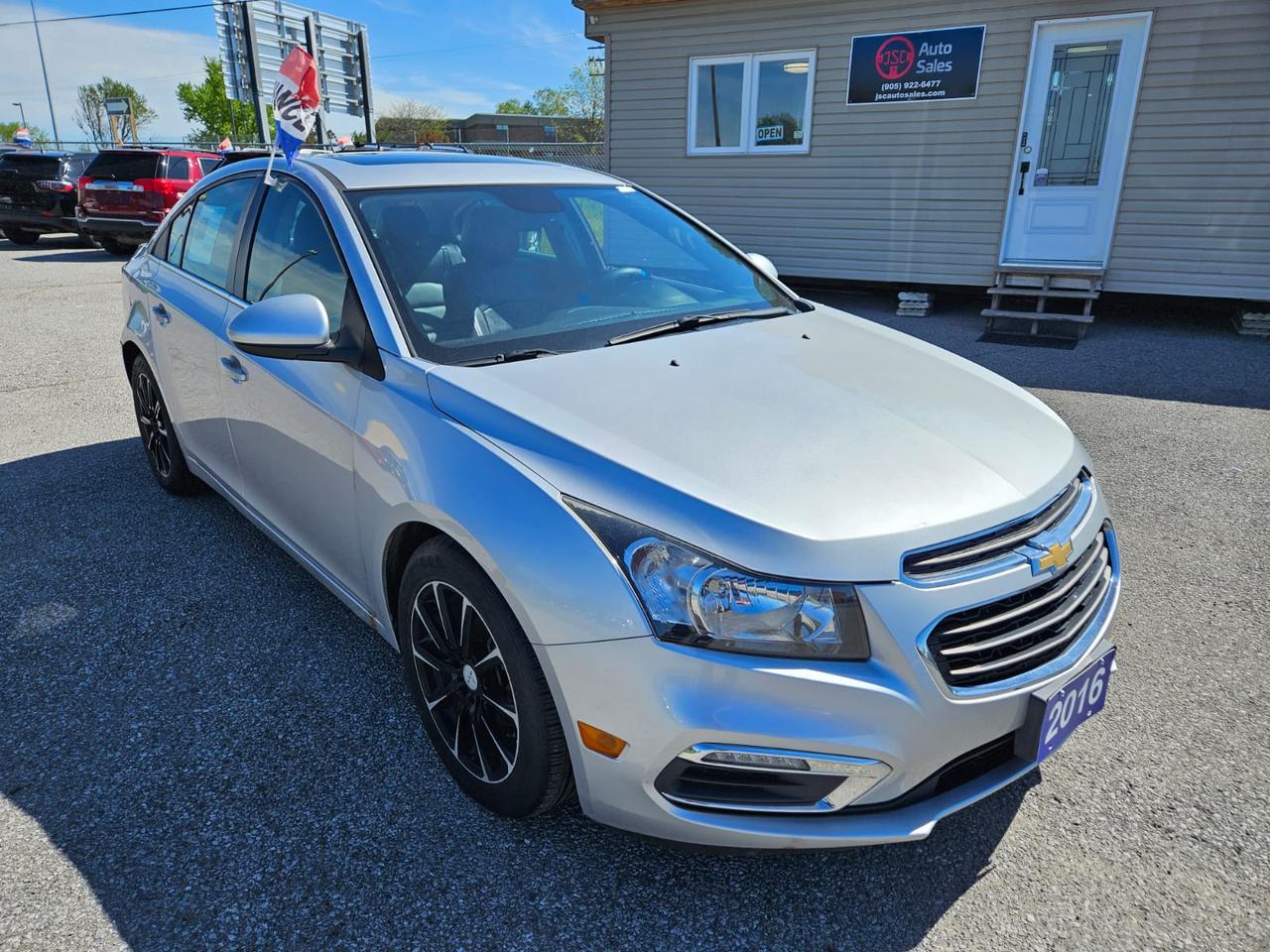 2016 Chevrolet Cruze LT - Photo #1