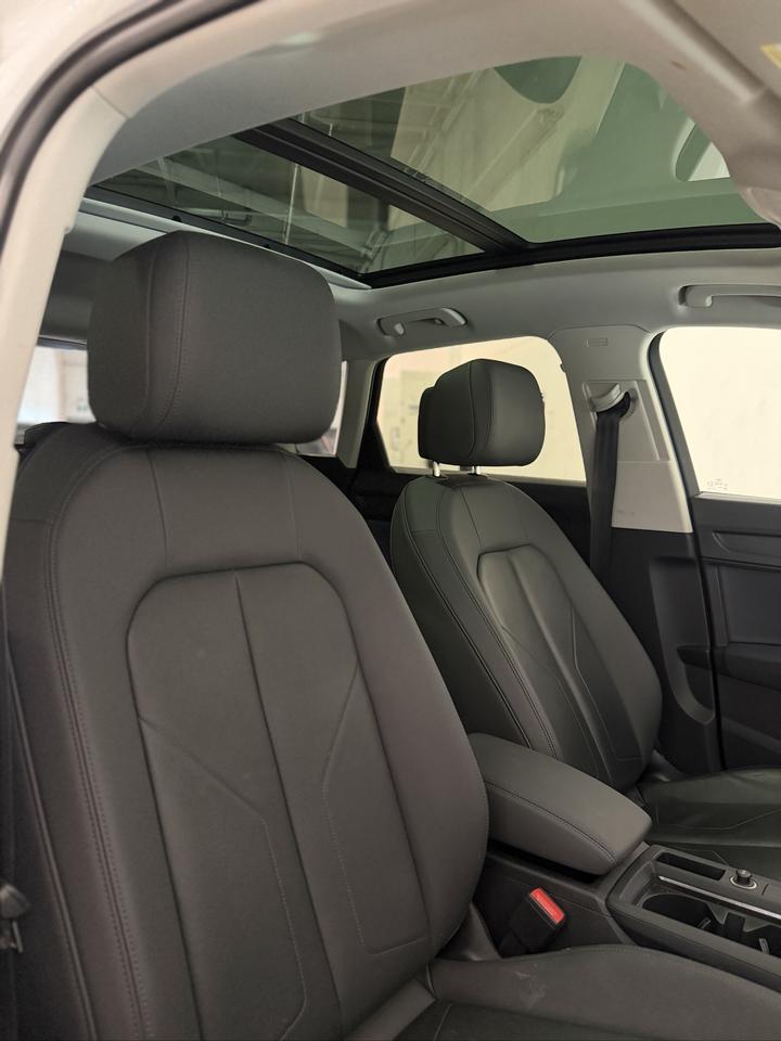 2022 Audi Q3 LEATHER | CARPLAY | ROOF | Photo