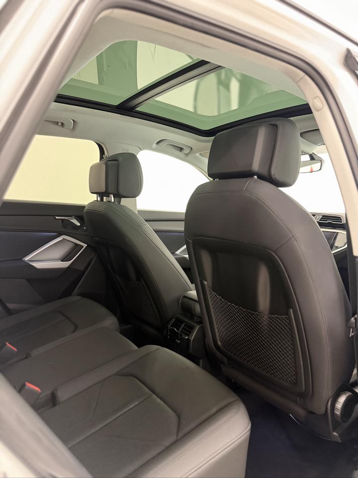2022 Audi Q3 LEATHER | CARPLAY | ROOF | Photo
