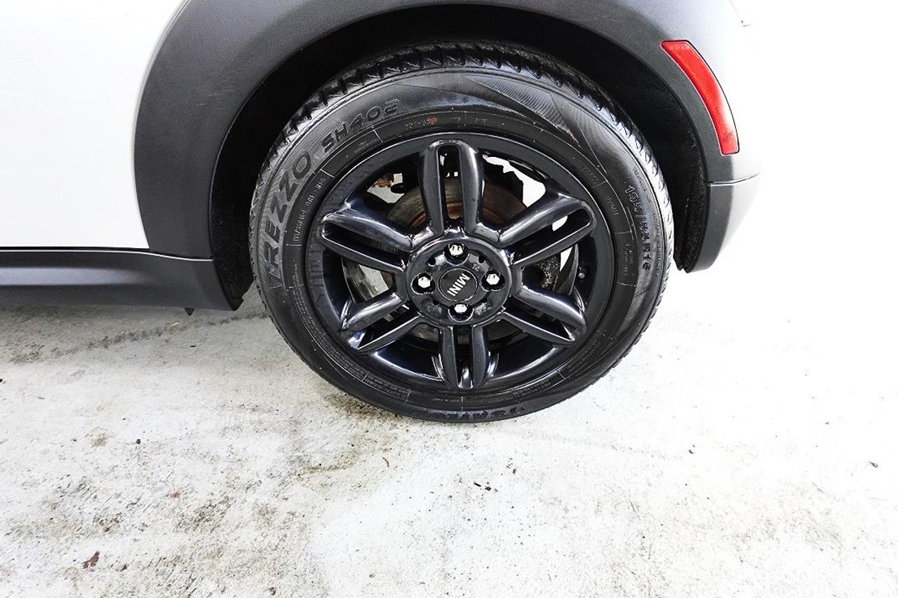 2015 MINI Cooper Convertible LOW KM.WELL MAINTAIN,0 CLAIM .AUTO Photo