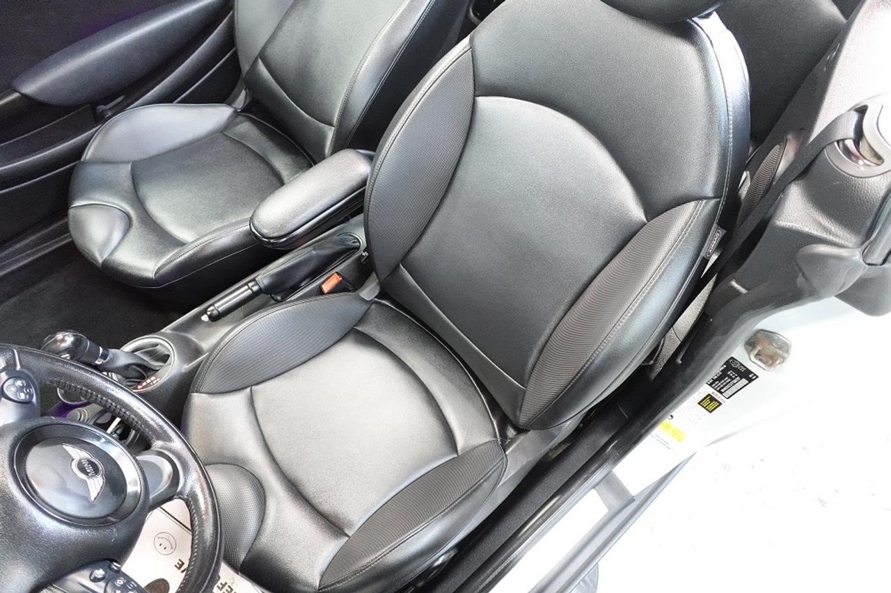 2015 MINI Cooper Convertible LOW KM.WELL MAINTAIN,0 CLAIM .AUTO Photo