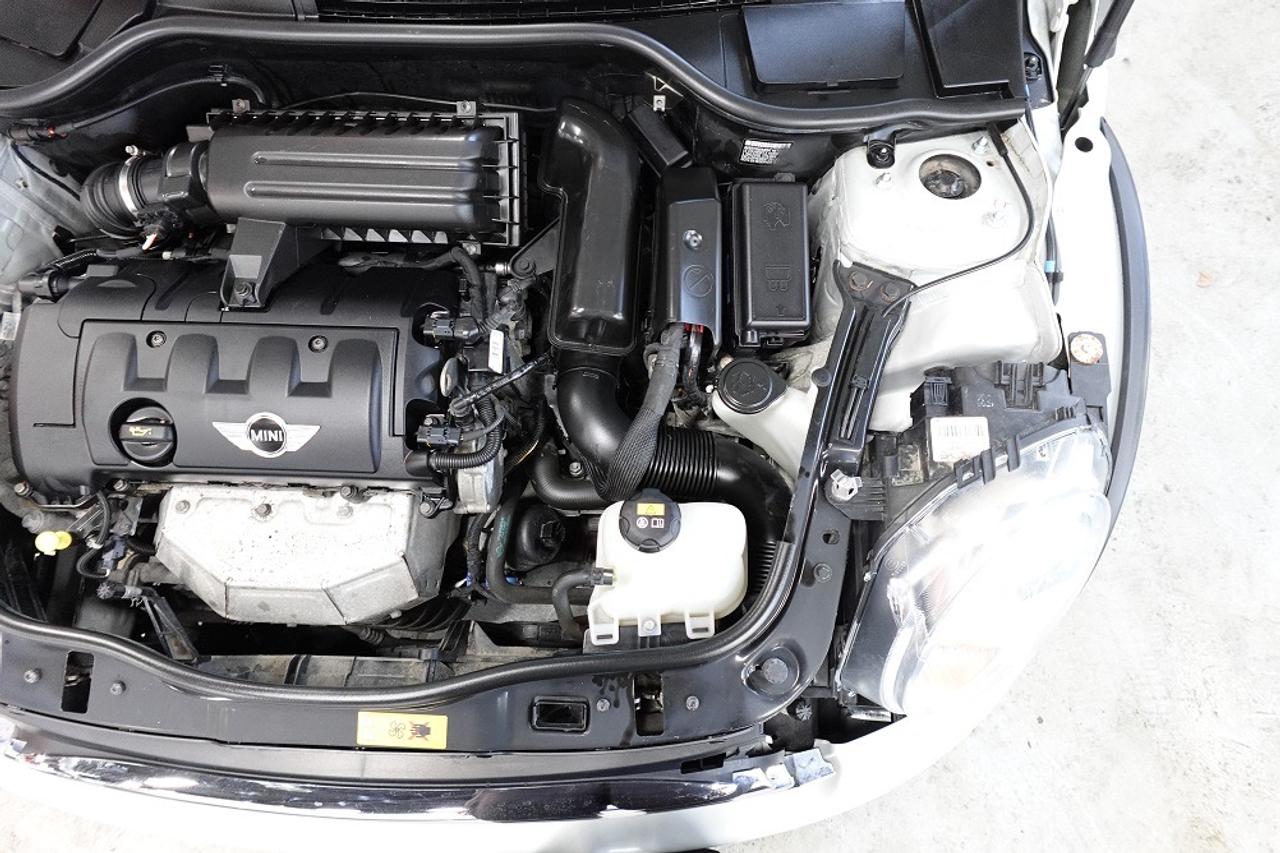 2015 MINI Cooper Convertible LOW KM.WELL MAINTAIN,0 CLAIM .AUTO Photo