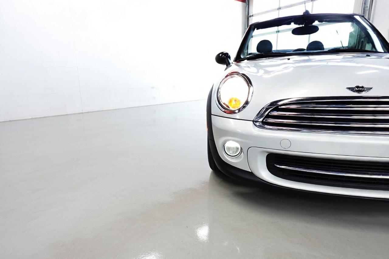 2015 MINI Cooper Convertible LOW KM.WELL MAINTAIN,0 CLAIM .AUTO Photo