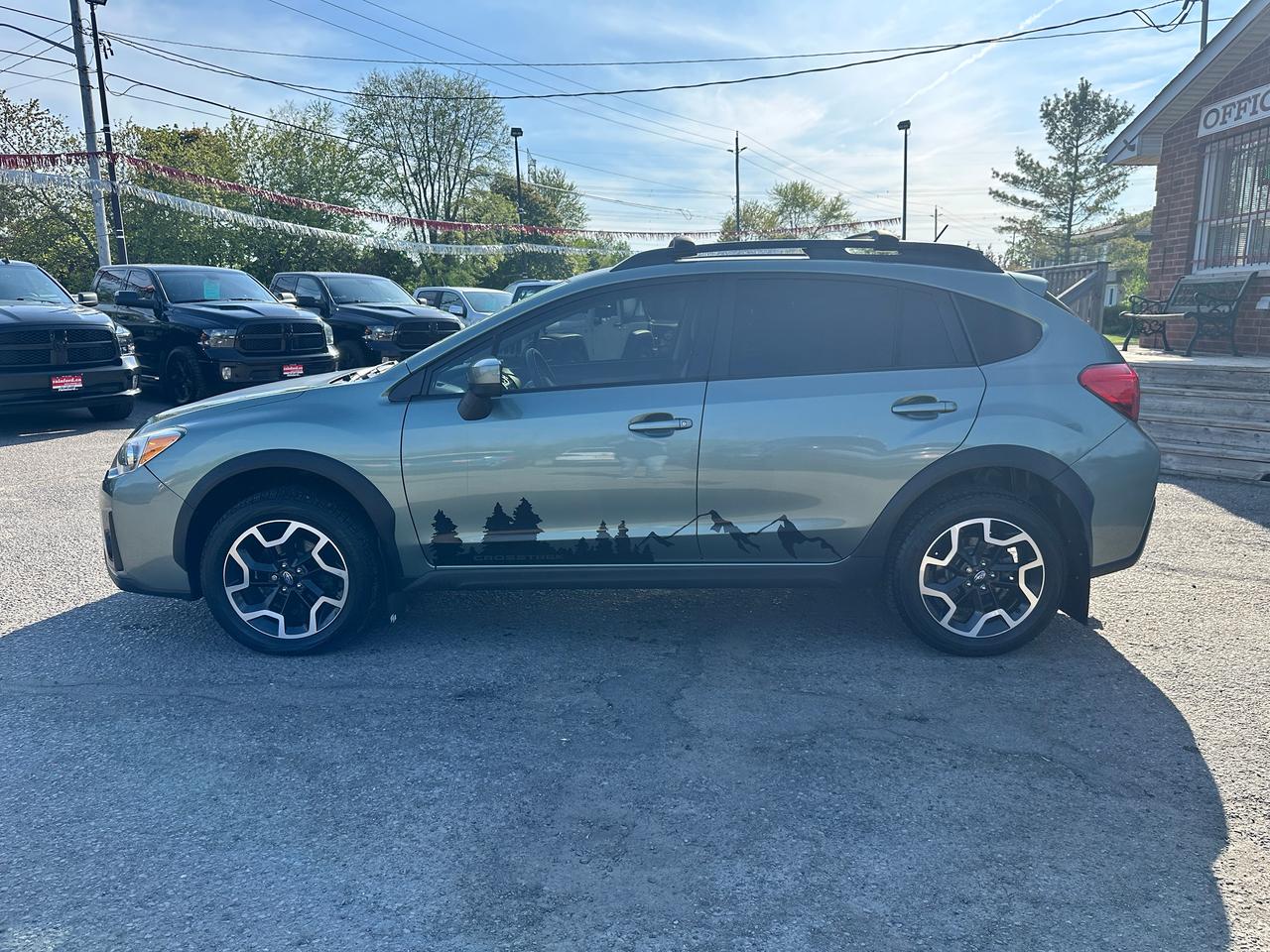 2016 Subaru Crosstrek 2.0iSport AWD Heated Cloth BackupCam A/C Bluetooth Photo