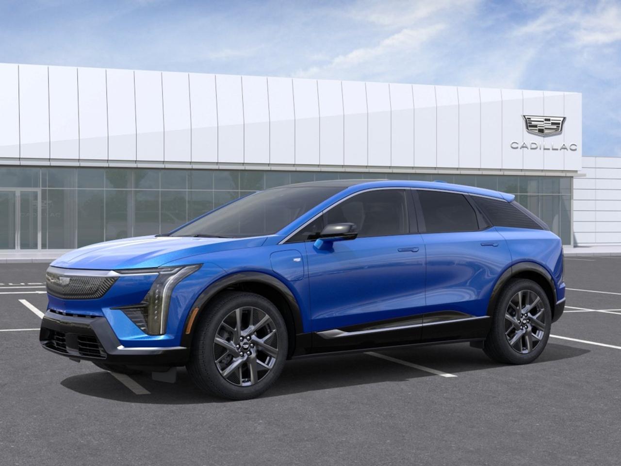 2026 Cadillac OPTIQ Luxury  LUXURY, AWD, PUBLIC CHARGE PACKAGE Photo