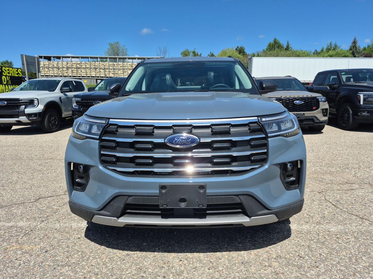2026 Ford Explorer ACTIVE, PANO ROOF, ADAPTIVE CRUISE, TRAILER TOW PK Photo