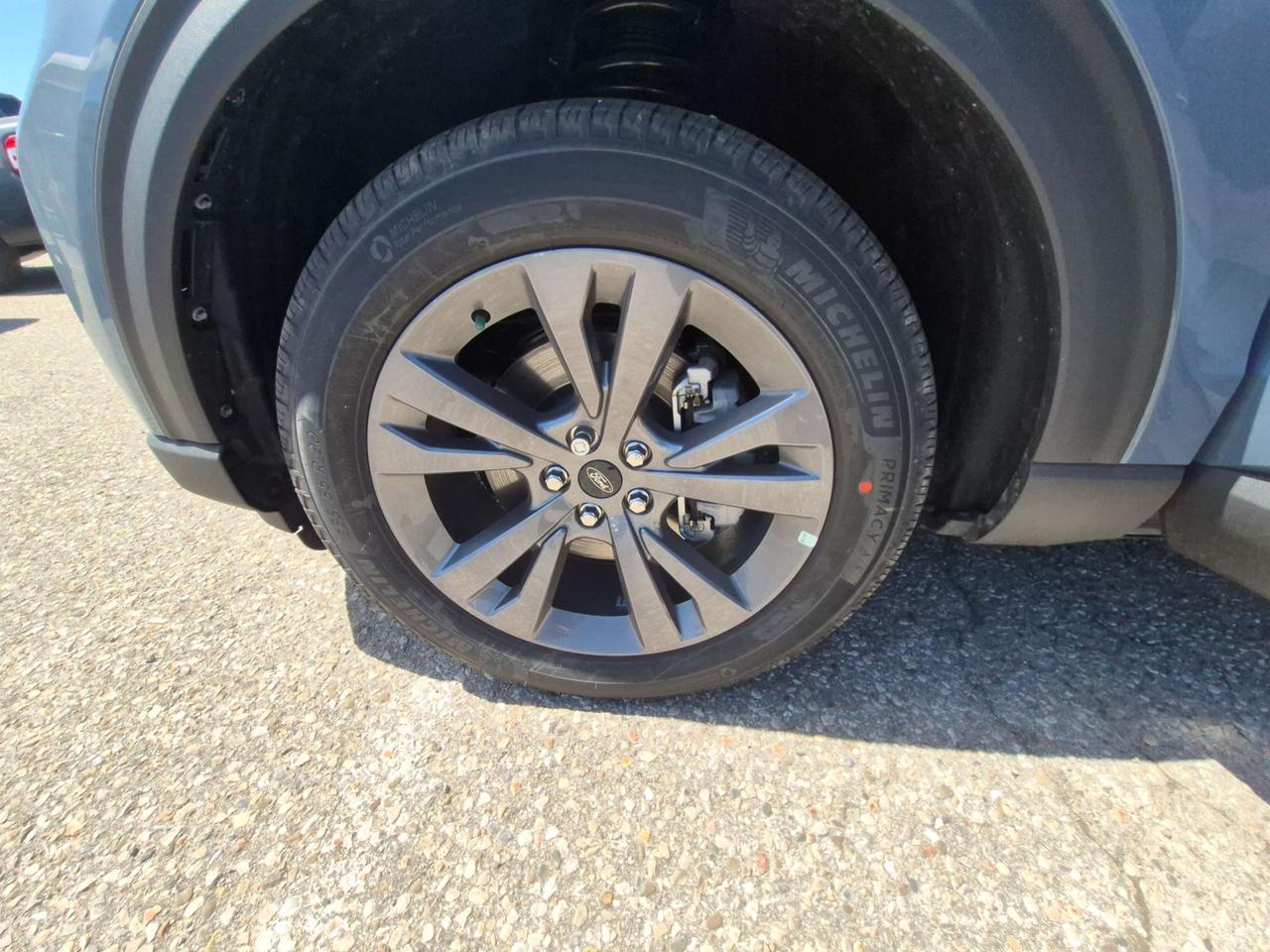 2026 Ford Explorer ACTIVE, PANO ROOF, ADAPTIVE CRUISE, TRAILER TOW PK Photo