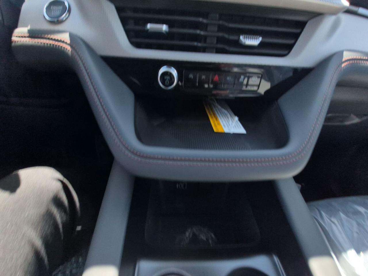 2026 Ford Explorer ACTIVE, PANO ROOF, ADAPTIVE CRUISE, TRAILER TOW PK Photo