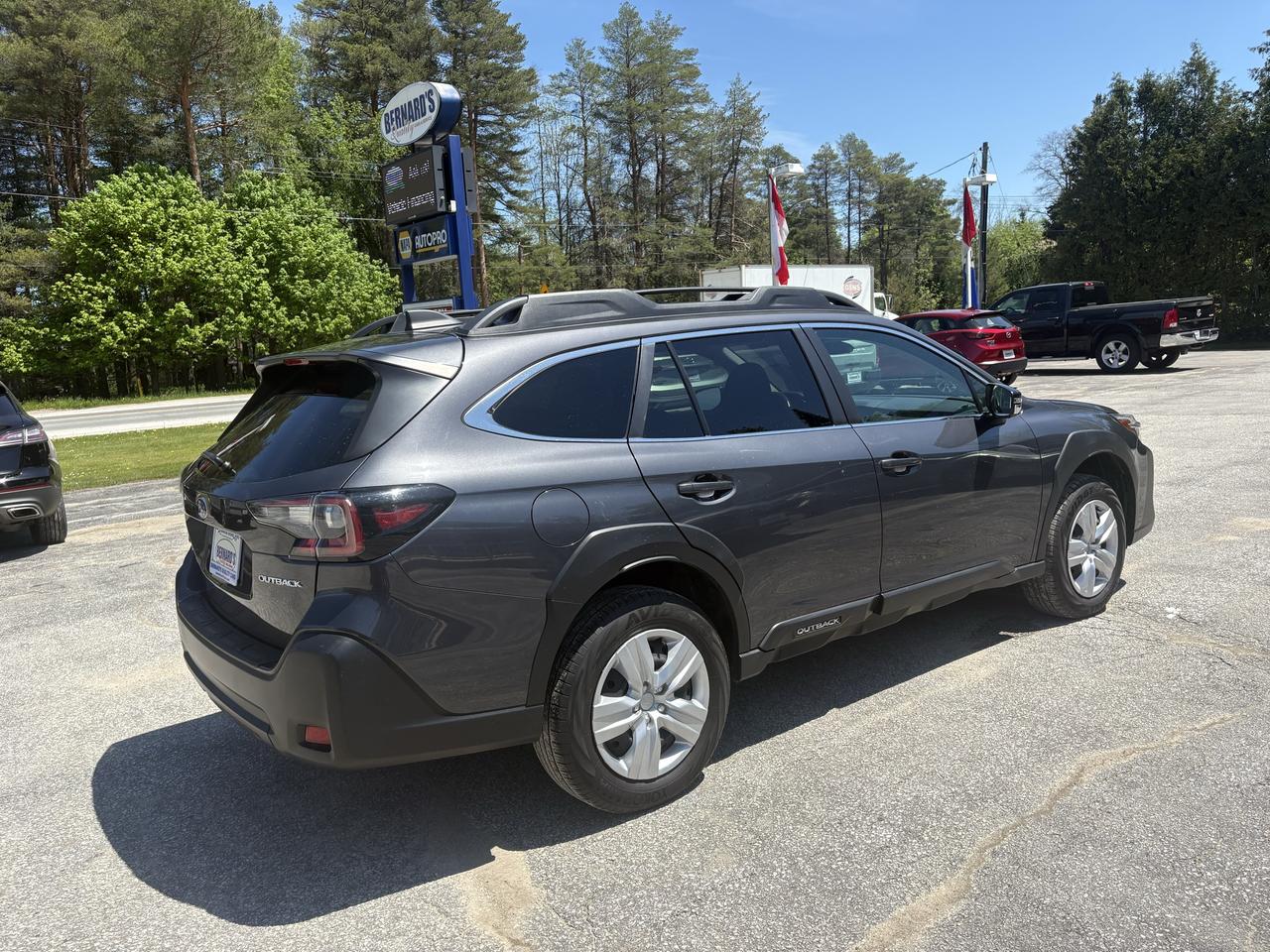 2024 Subaru Outback Convenience AWD Photo4