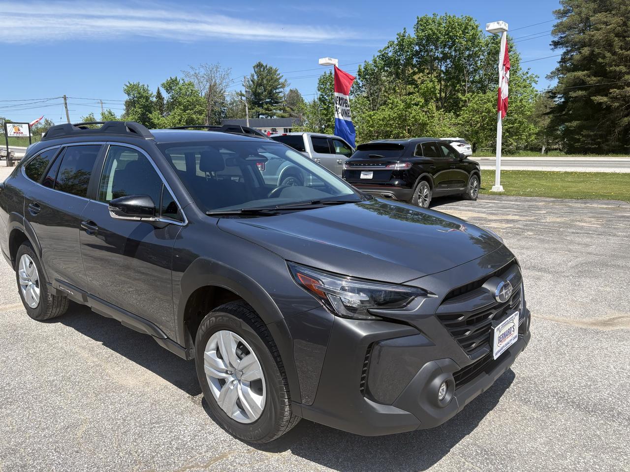 2024 Subaru Outback Convenience AWD Photo3