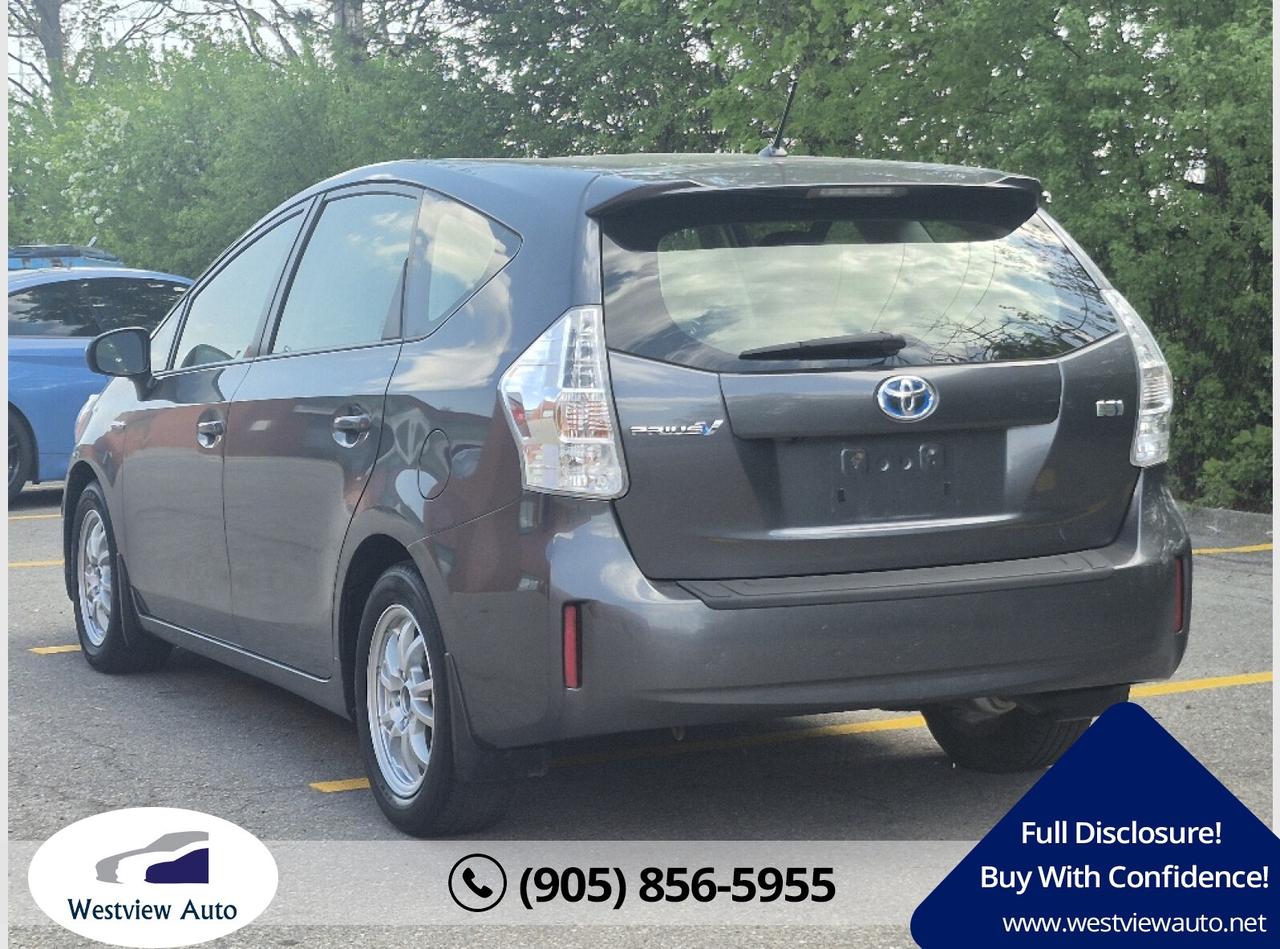 2012 Toyota Prius v Five HYBRID Photo2