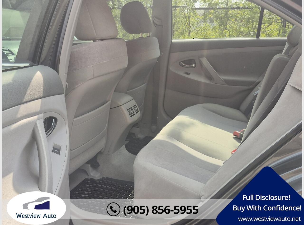 2010 Toyota Camry Hybrid Photo