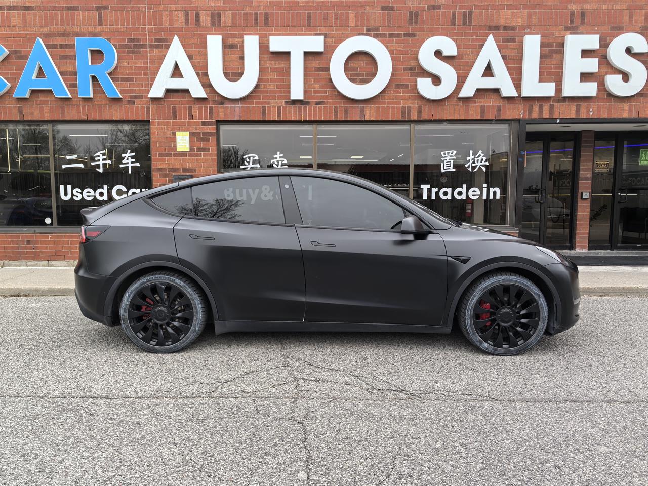 2021 Tesla Model Y Long Range Photo2