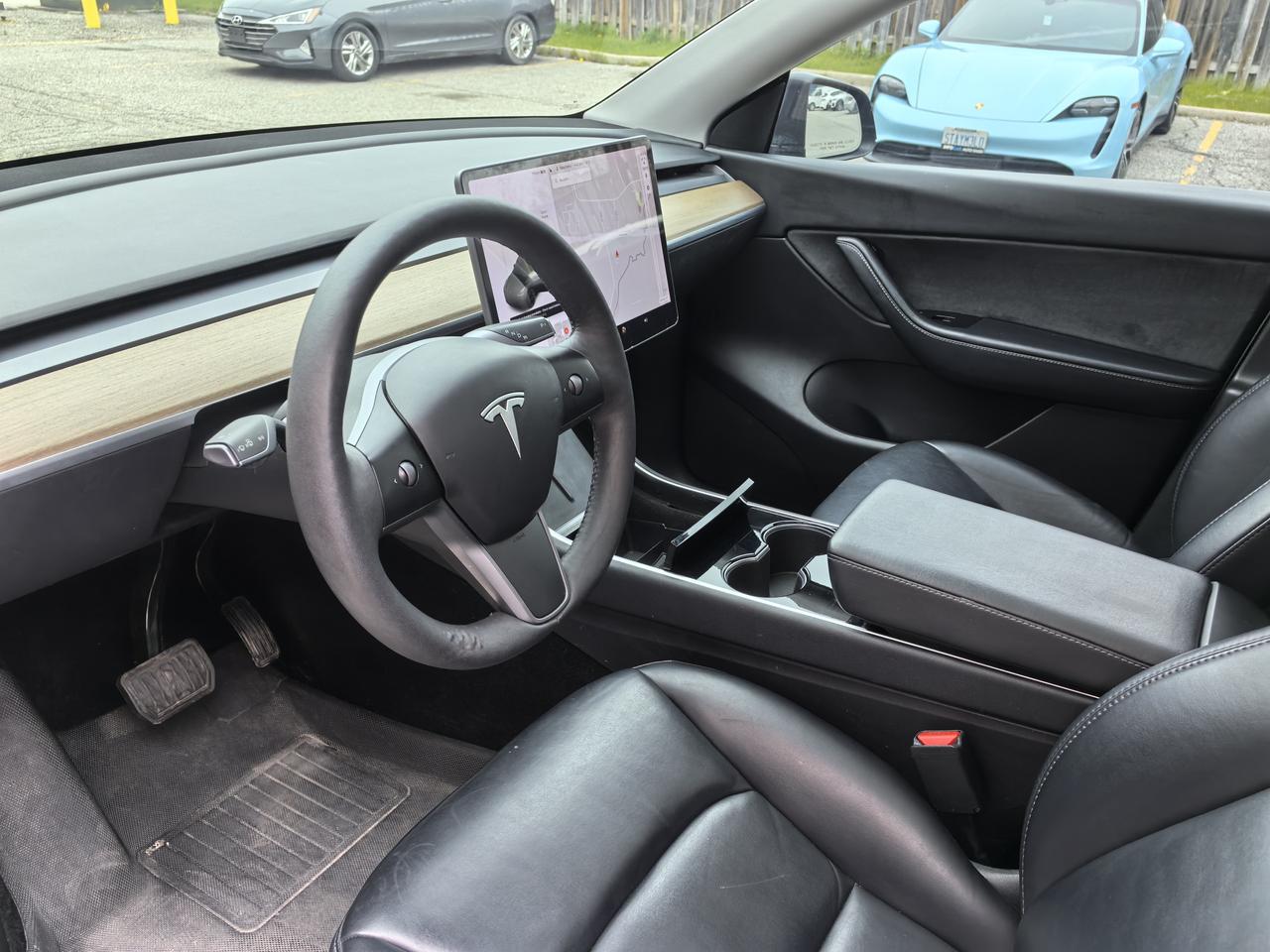 2021 Tesla Model Y Long Range Photo
