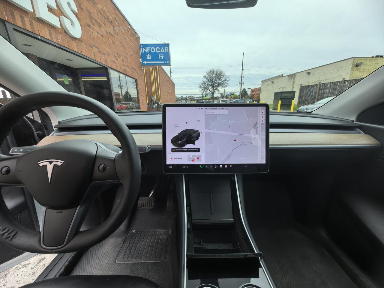 2021 Tesla Model Y Long Range Photo