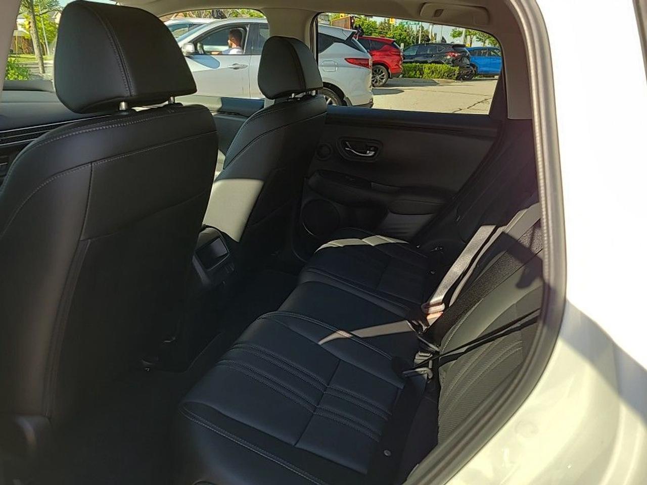 2026 Honda HR-V EX-L AWD CVT (Top Line Model) Photo
