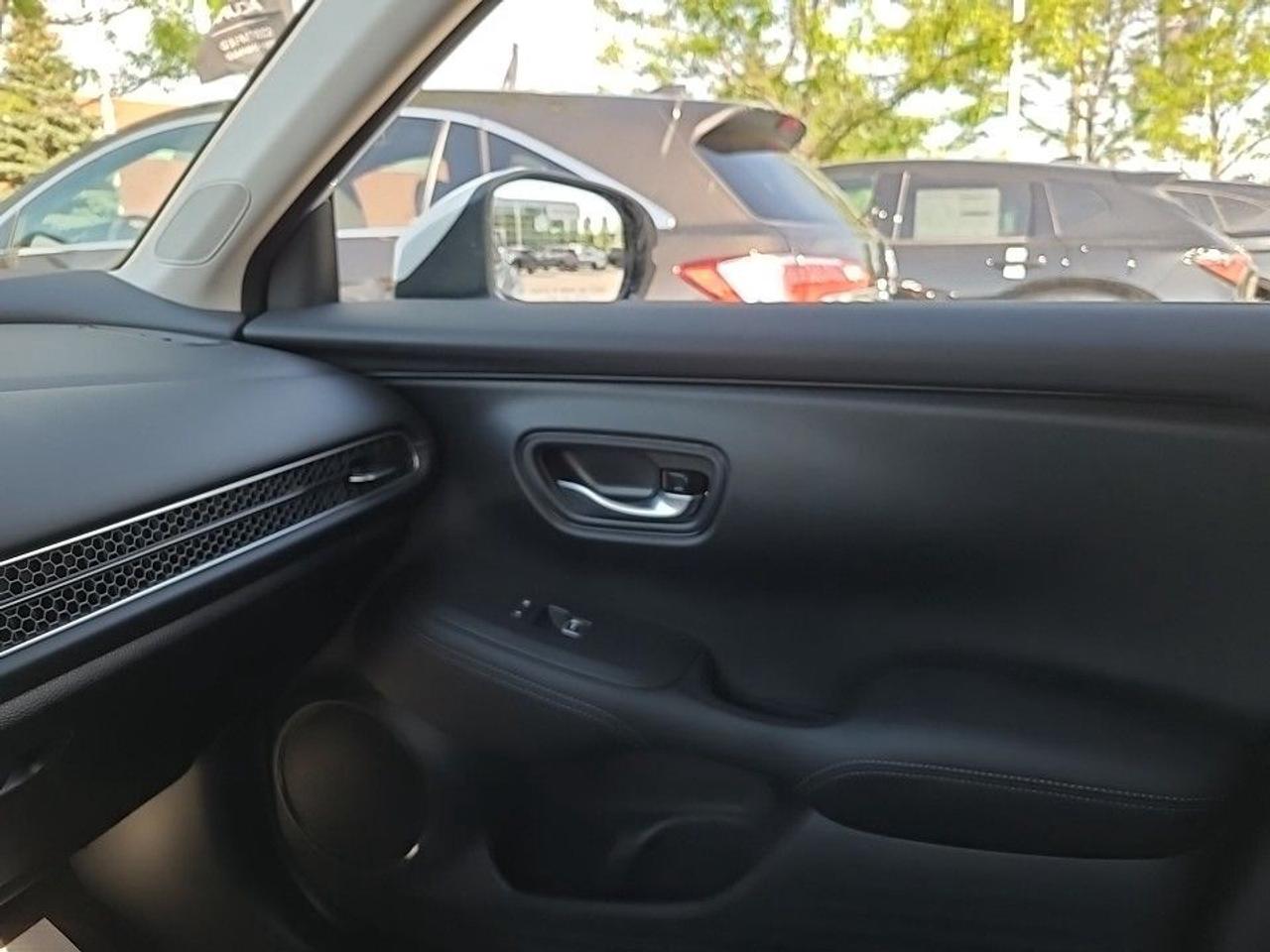 2026 Honda HR-V EX-L AWD CVT (Top Line Model) Photo