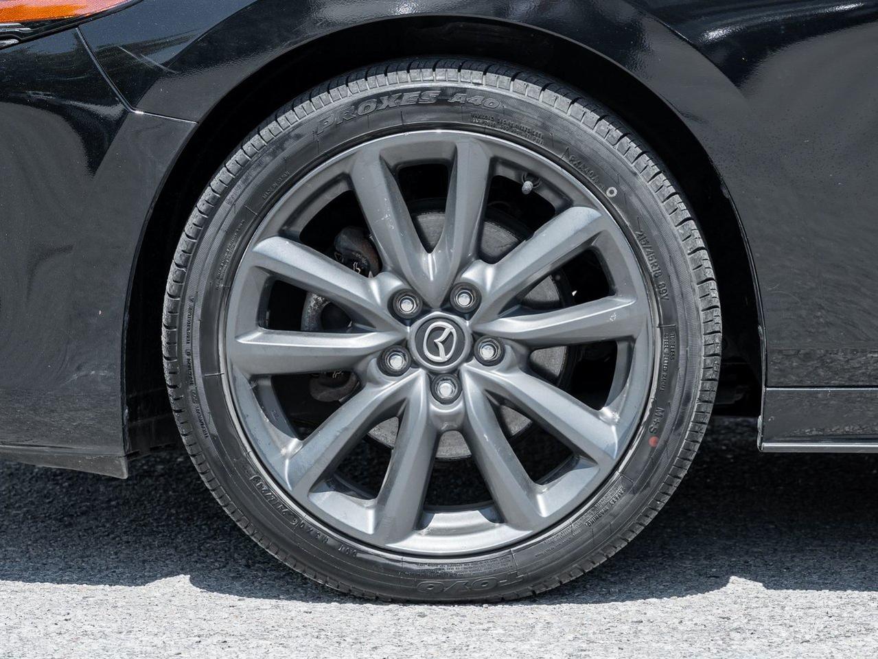 2024 Mazda Mazda3 Sport GT Photo3