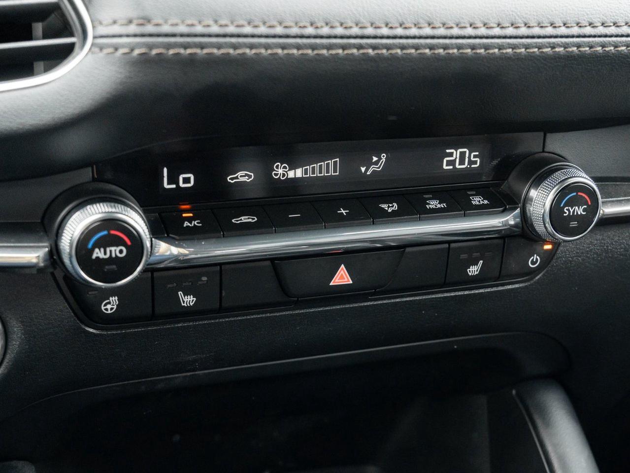 2024 Mazda Mazda3 Sport GT Photo
