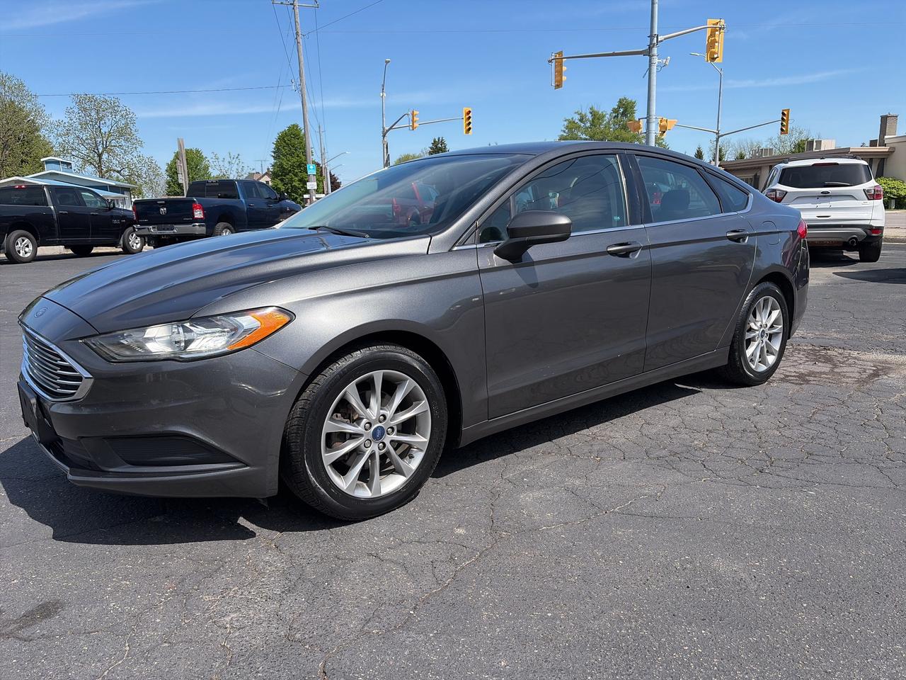 2017 Ford Fusion SE-LOADED-CLEAN CARFAX Photo