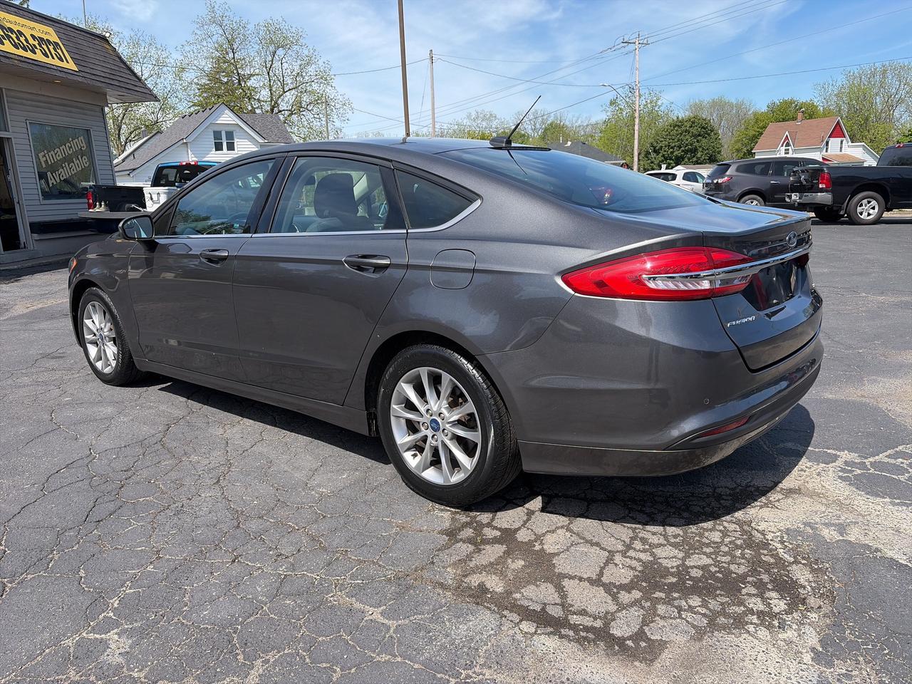 2017 Ford Fusion SE-LOADED-CLEAN CARFAX Photo