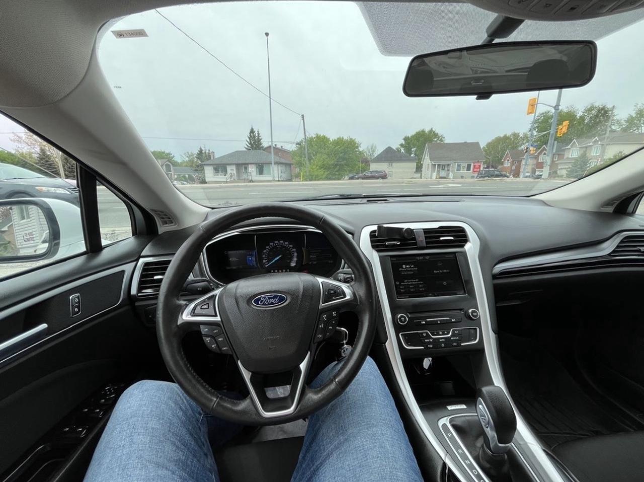 2016 Ford Fusion SE Photo