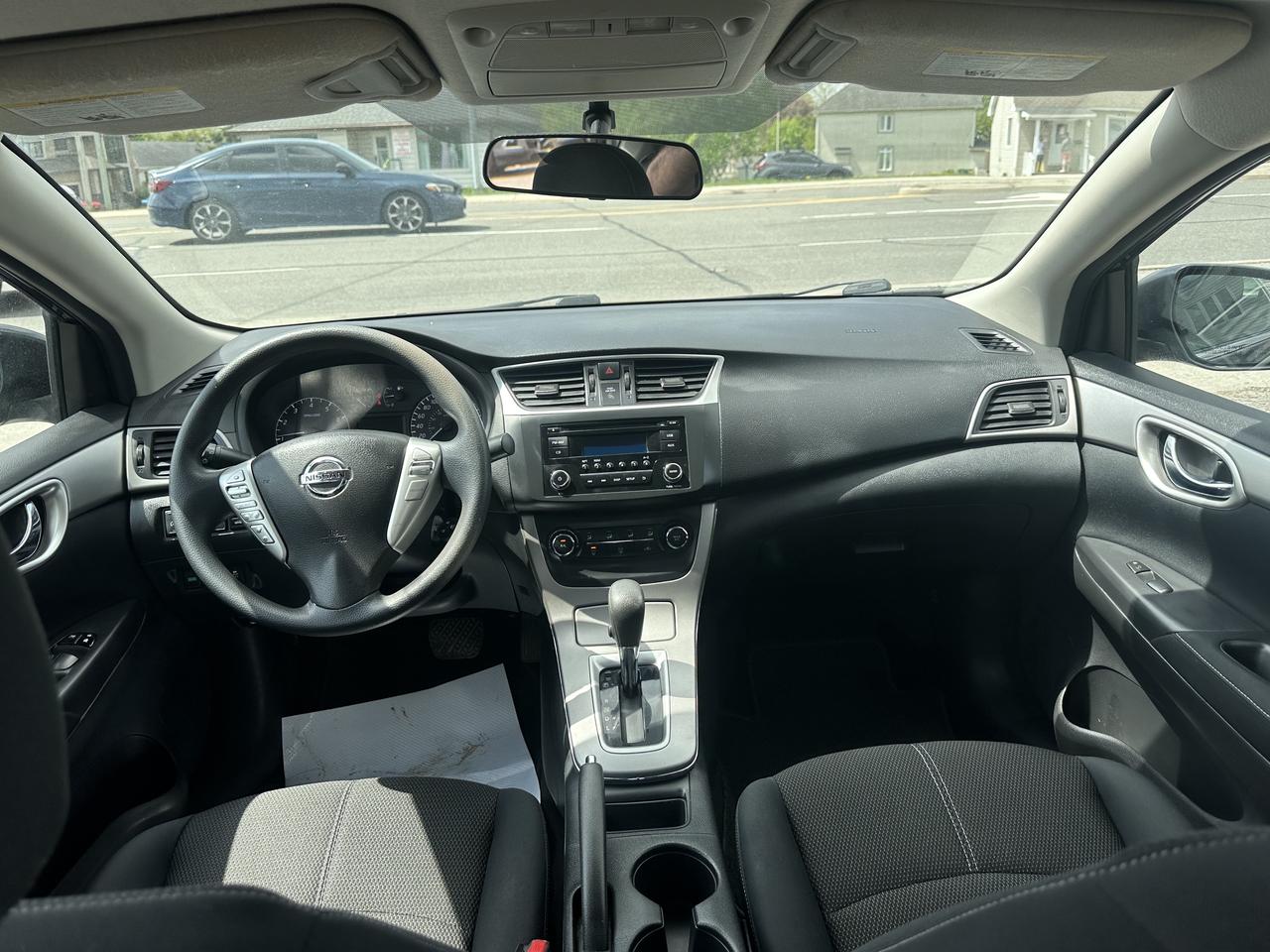 2015 Nissan Sentra SV Photo