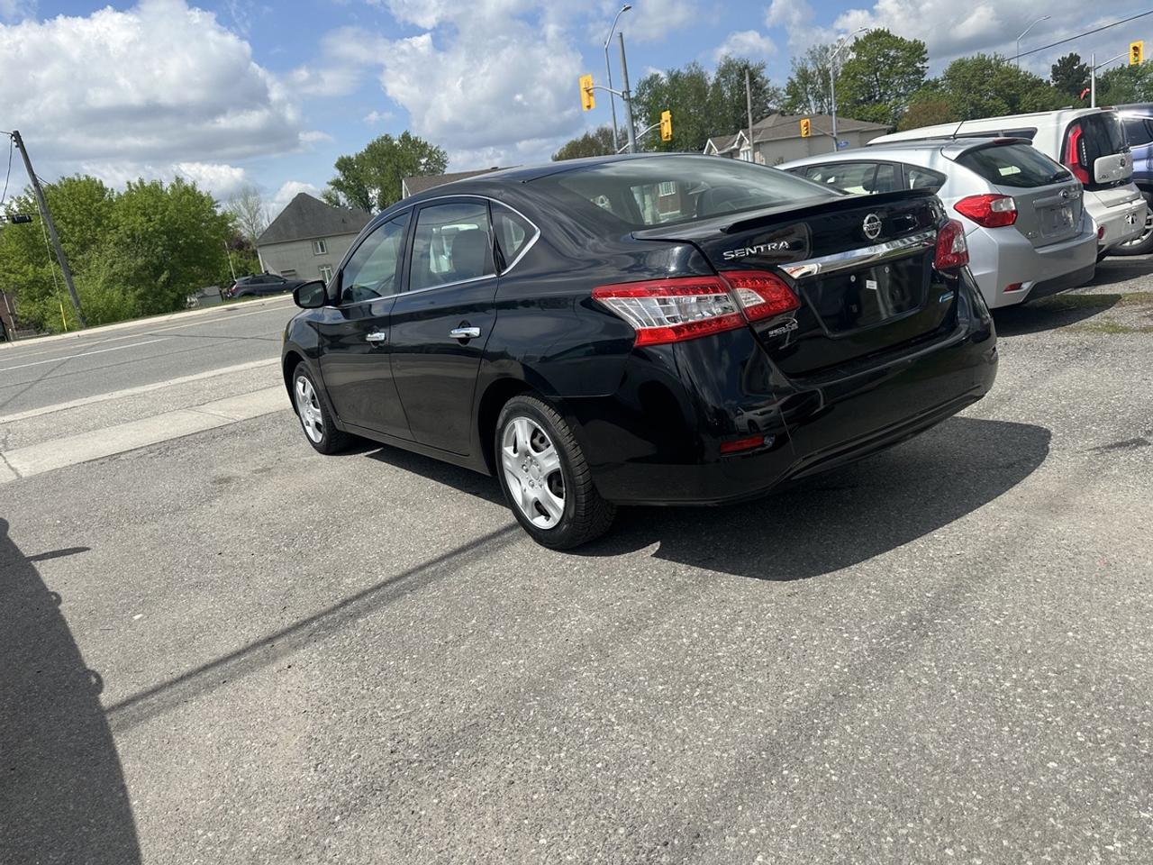 2015 Nissan Sentra SV Photo