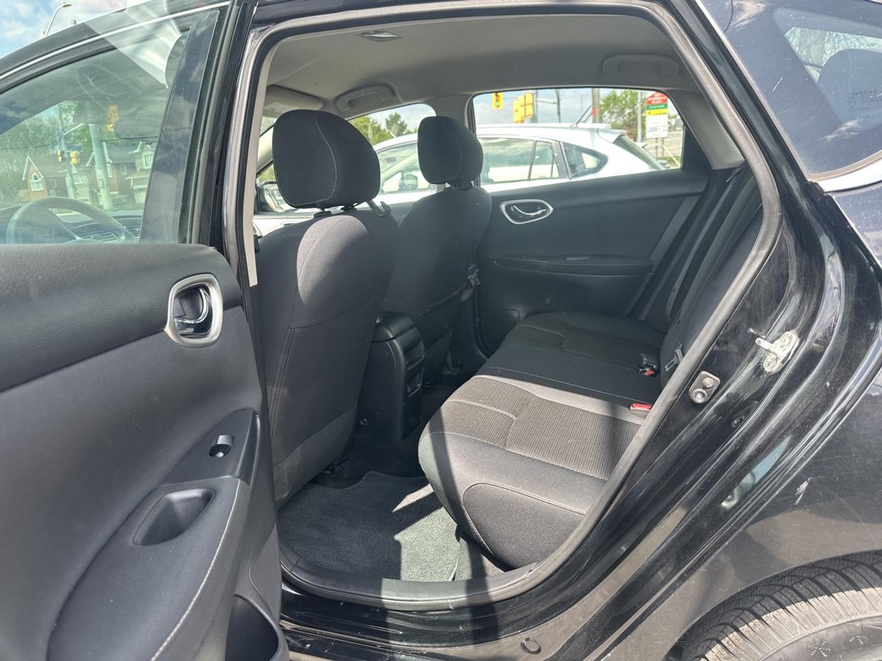 2015 Nissan Sentra SV Photo