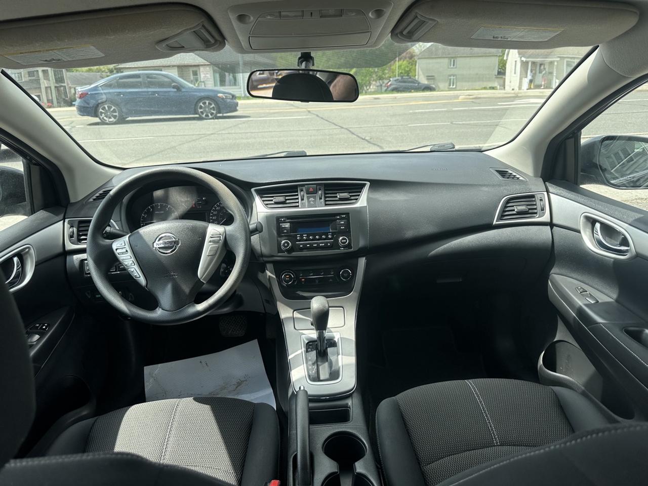 2015 Nissan Sentra SV Photo