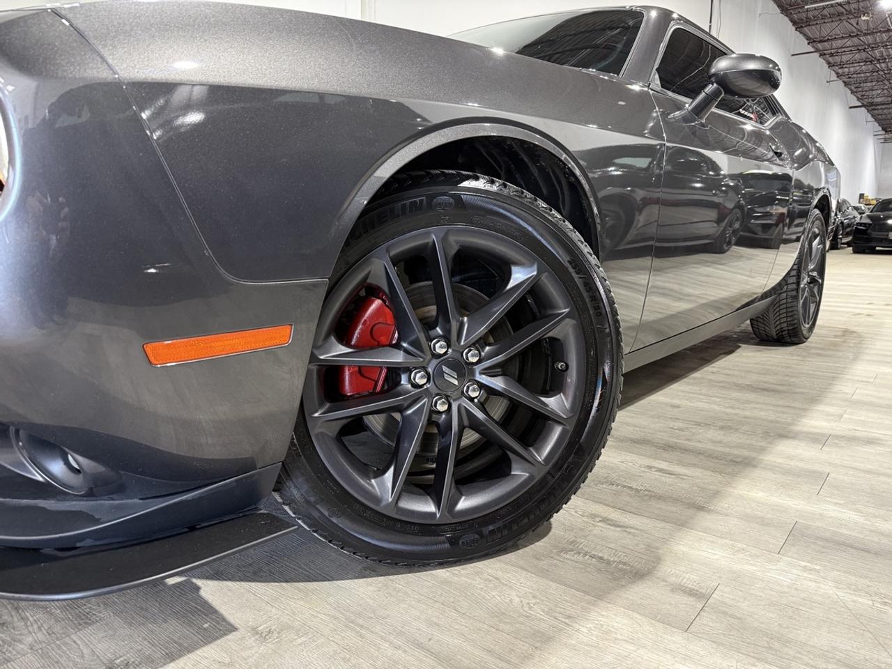 2021 Dodge Challenger Plus AWD|Blacktop|Tech Pkg|Alpine Audio Photo