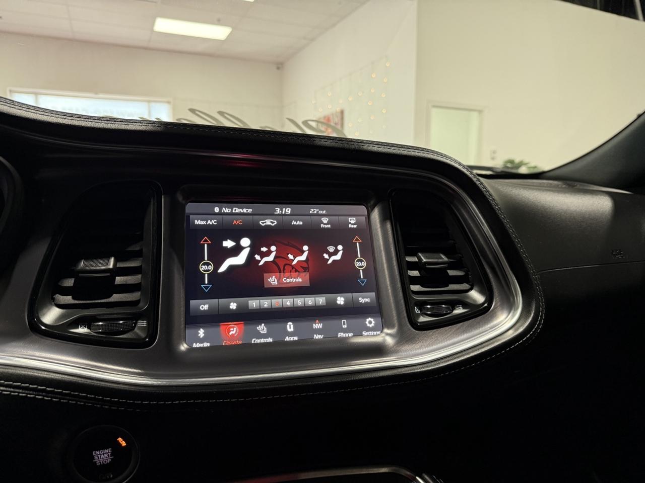 2021 Dodge Challenger Plus AWD|Blacktop|Tech Pkg|Alpine Audio Photo
