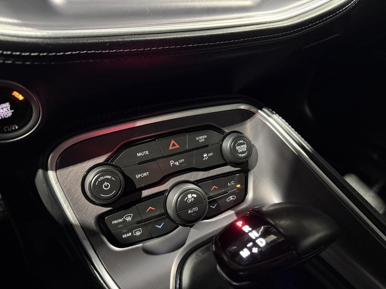 2021 Dodge Challenger Plus AWD|Blacktop|Tech Pkg|Alpine Audio Photo