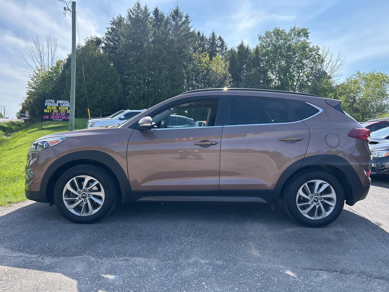 2016 Hyundai Tucson Luxury, LDS, Nav, Bluetooth, Pano Sunroof Photo