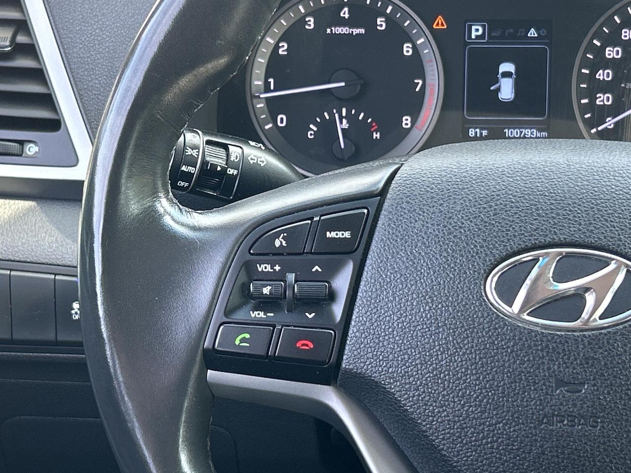 2016 Hyundai Tucson Luxury, LDS, Nav, Bluetooth, Pano Sunroof Photo