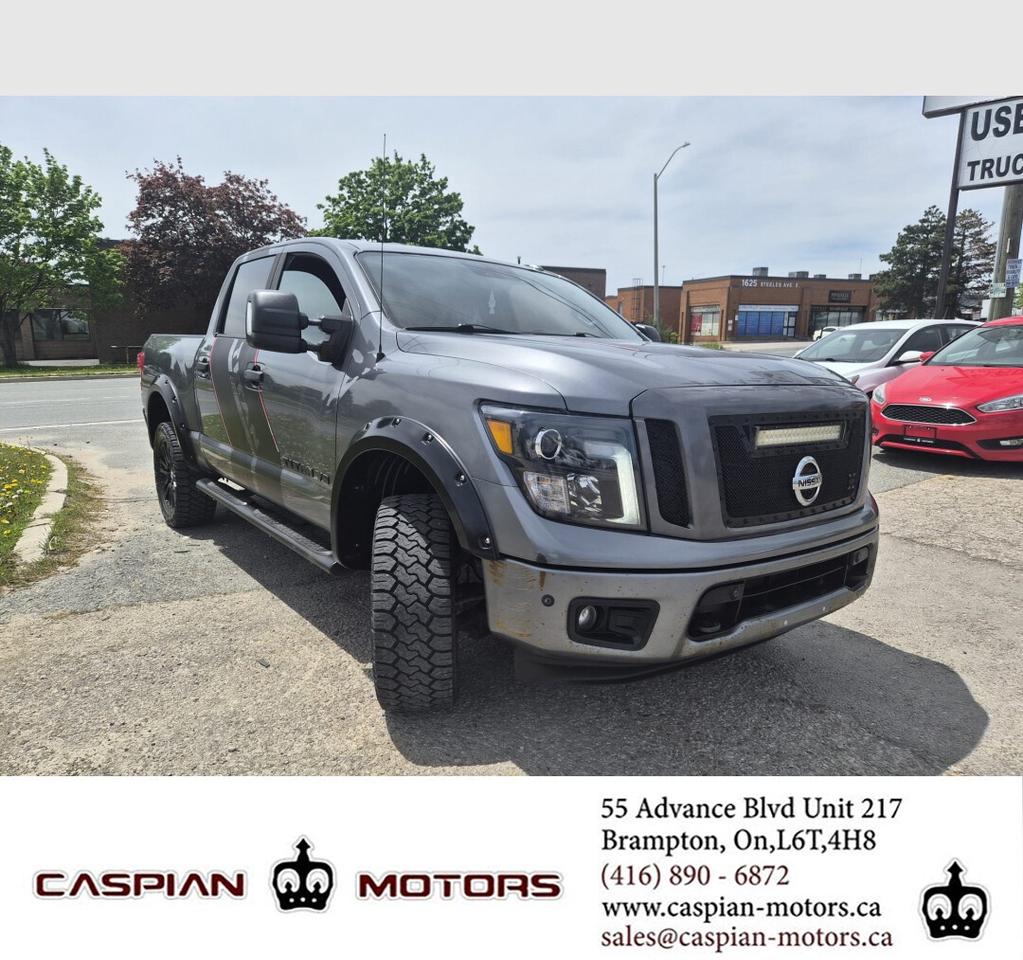 2018 Nissan Titan SV MIDNIGHT EDITION Photo