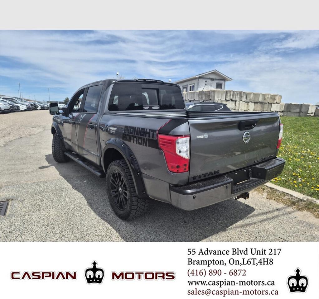 2018 Nissan Titan SV MIDNIGHT EDITION Photo