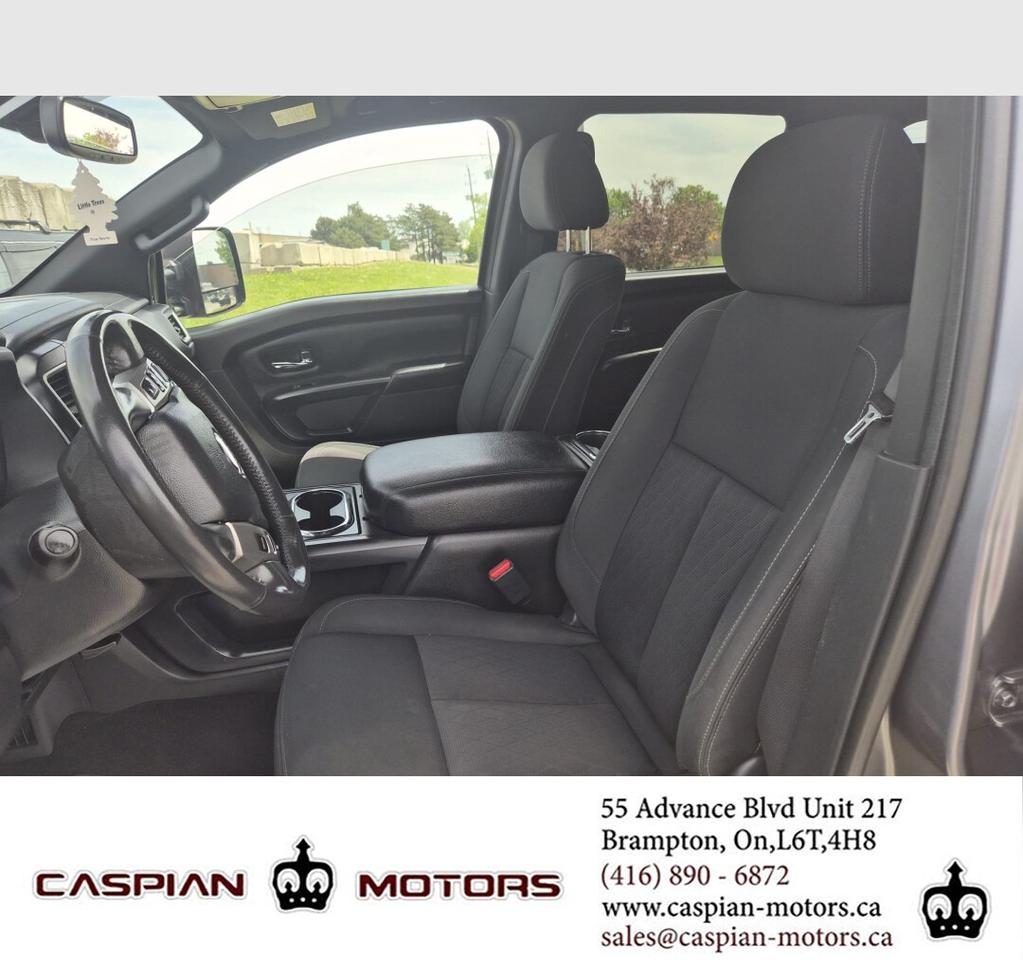 2018 Nissan Titan SV MIDNIGHT EDITION Photo