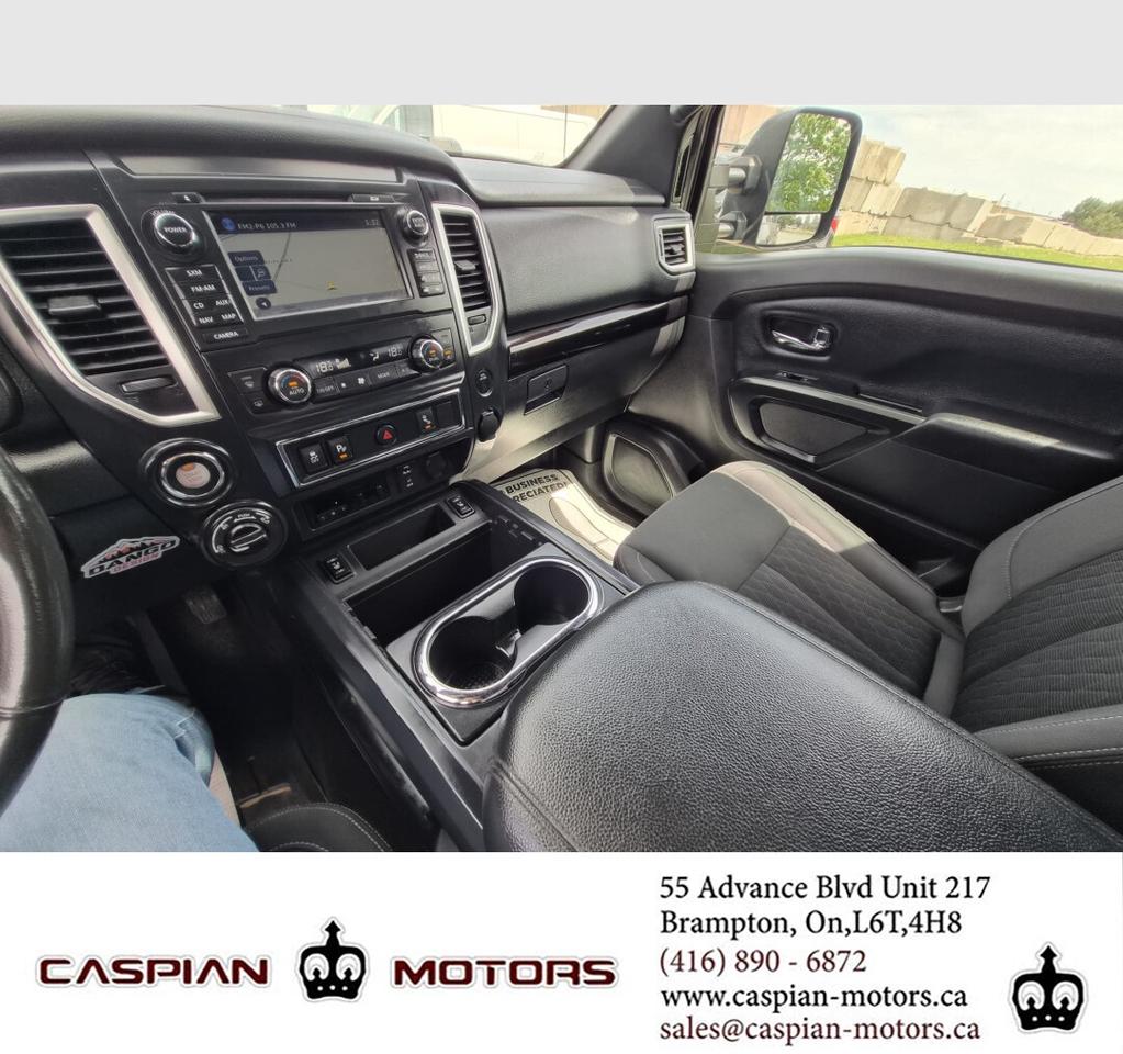 2018 Nissan Titan SV MIDNIGHT EDITION Photo