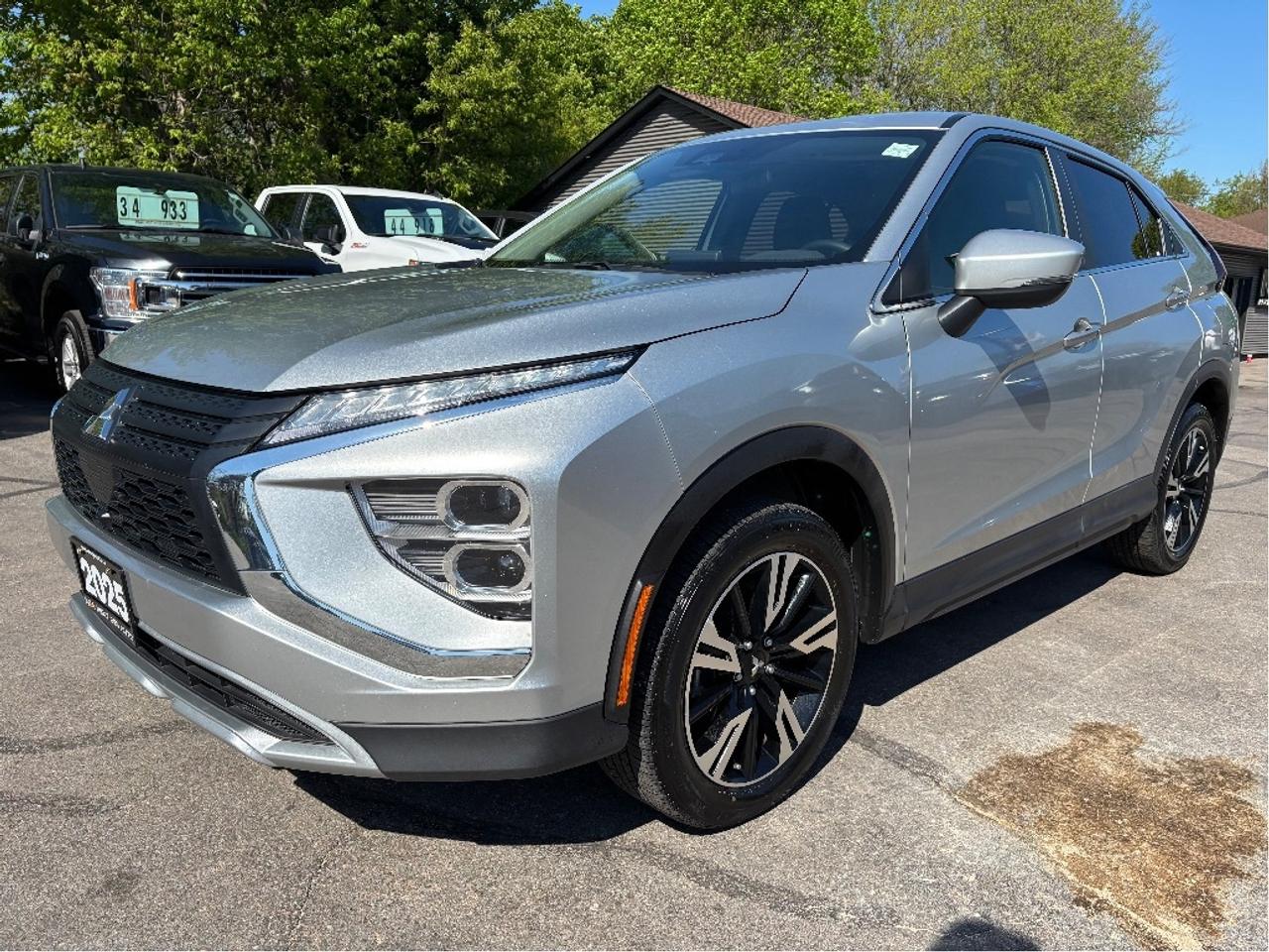 2025 Mitsubishi Eclipse Cross SE CARPLAY HEATED STEERING Photo
