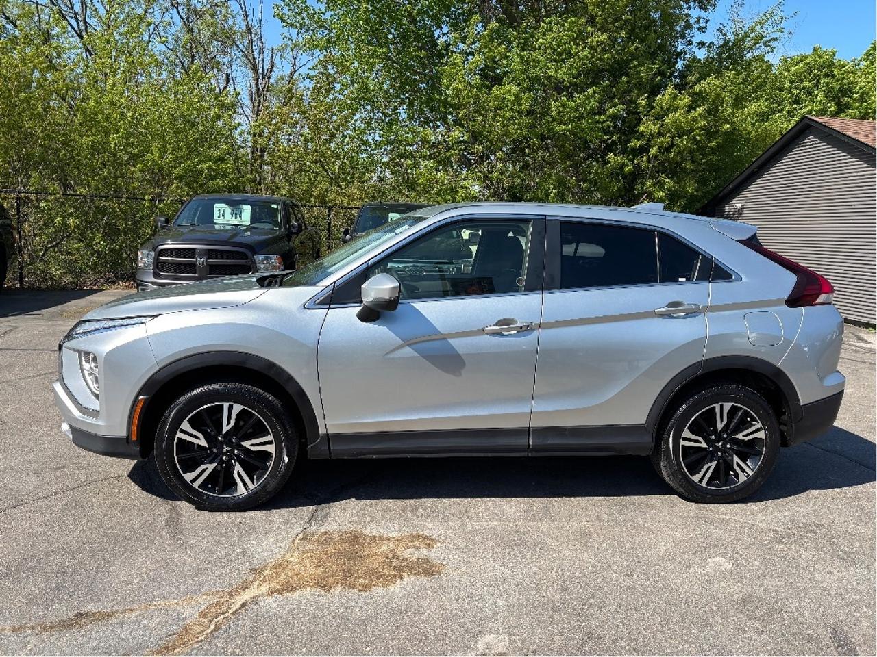 2025 Mitsubishi Eclipse Cross SE CARPLAY HEATED STEERING Photo