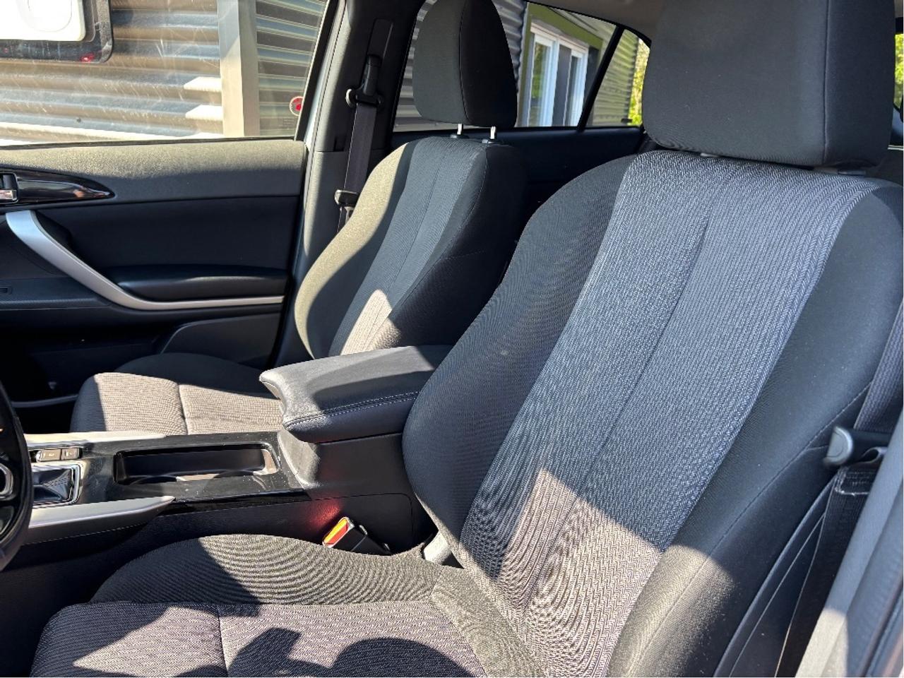 2025 Mitsubishi Eclipse Cross SE CARPLAY HEATED STEERING Photo