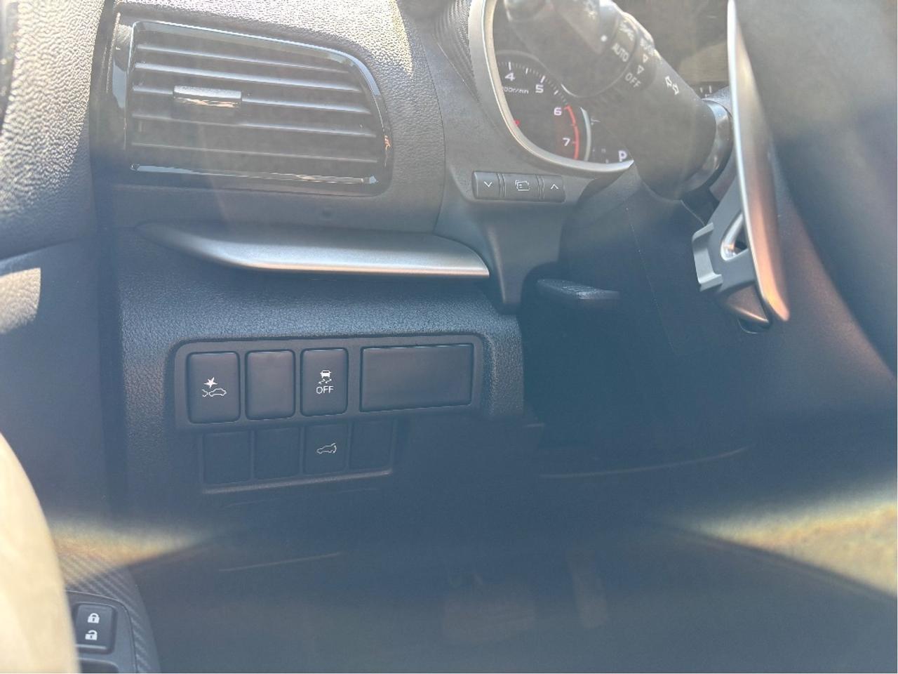 2025 Mitsubishi Eclipse Cross SE CARPLAY HEATED STEERING Photo