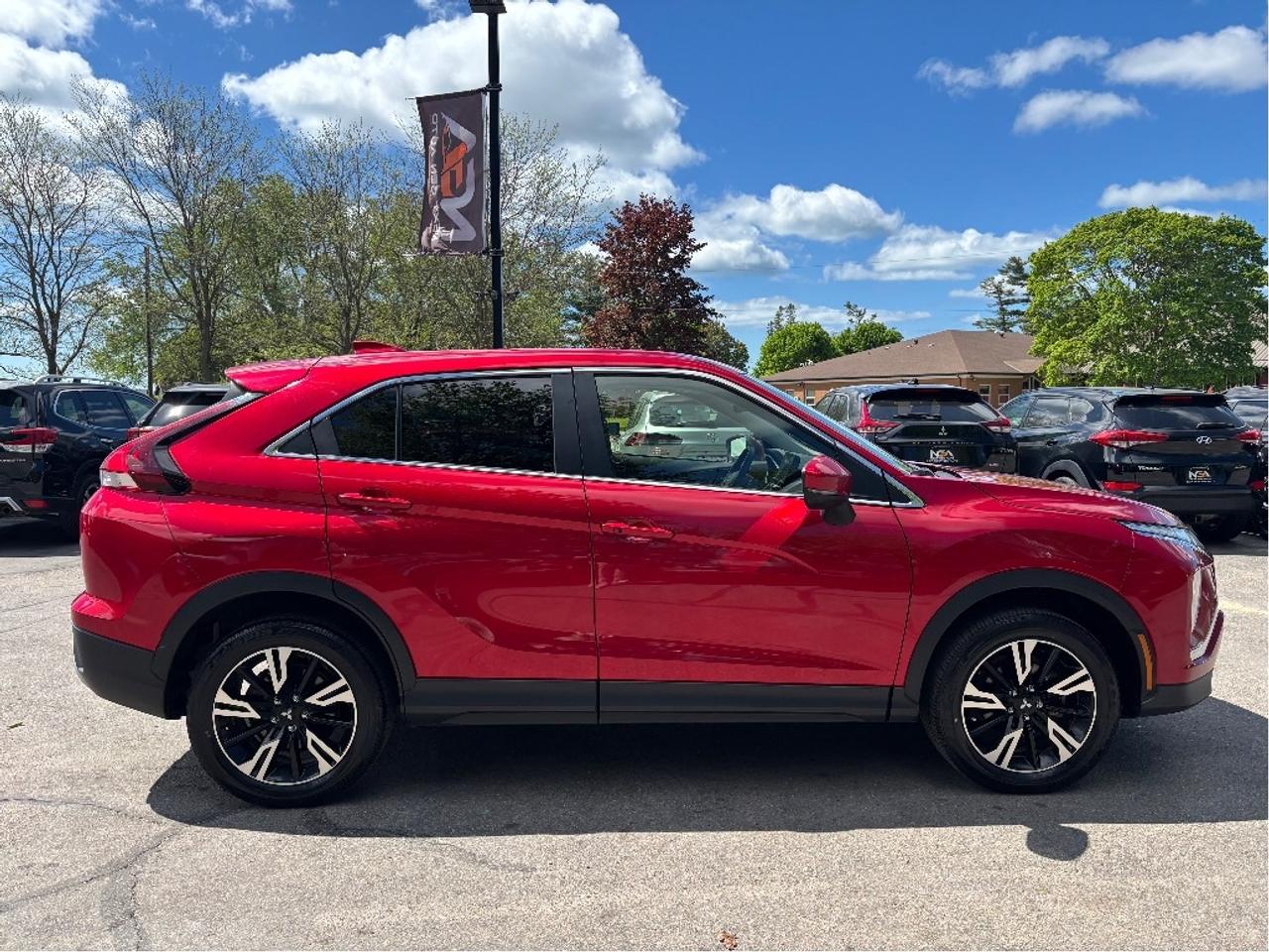 2025 Mitsubishi Eclipse Cross SE 4WD HEATED STEERING CARPLAY Photo