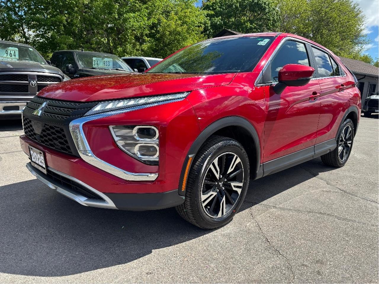 2025 Mitsubishi Eclipse Cross SE 4WD HEATED STEERING CARPLAY Photo