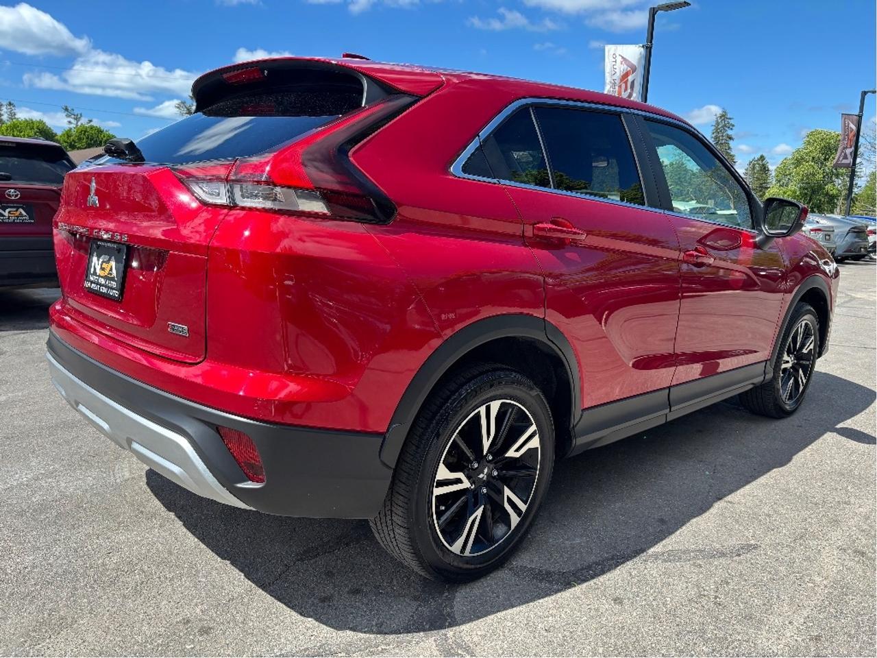 2025 Mitsubishi Eclipse Cross SE 4WD HEATED STEERING CARPLAY Photo