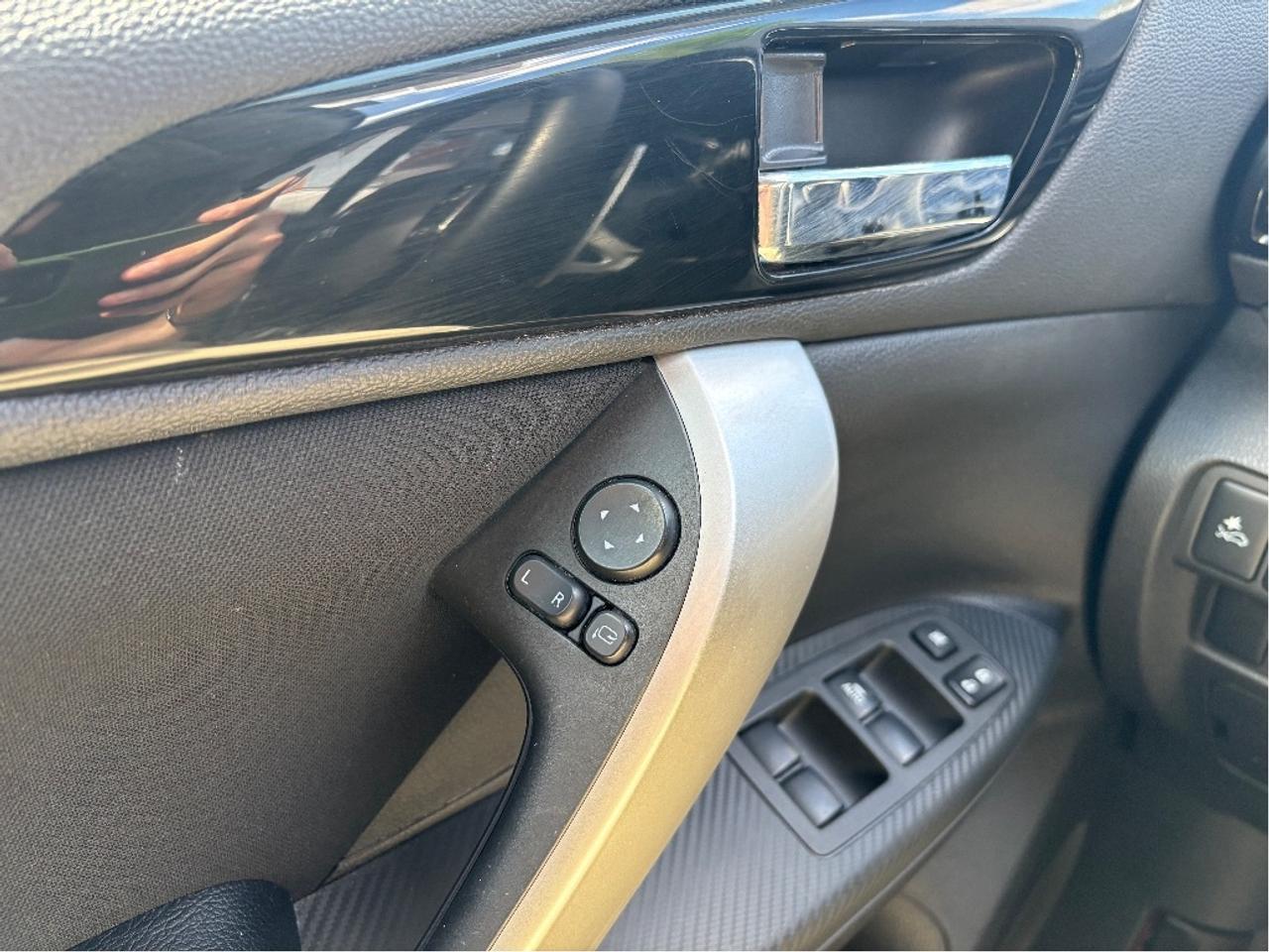 2025 Mitsubishi Eclipse Cross SE 4WD HEATED STEERING CARPLAY Photo